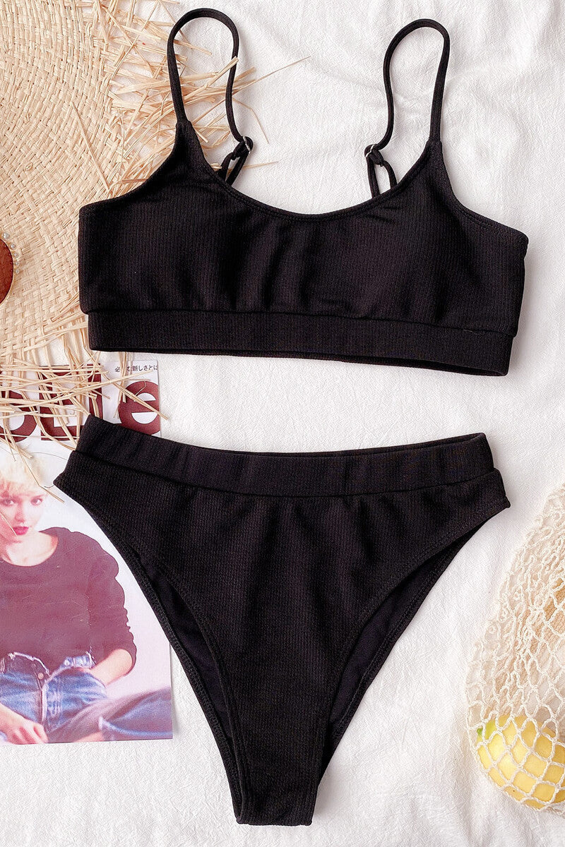 THALIA™ | BIKINI CÔTELÉ BANDEAU + HOT PANT TAILLE HAUTE