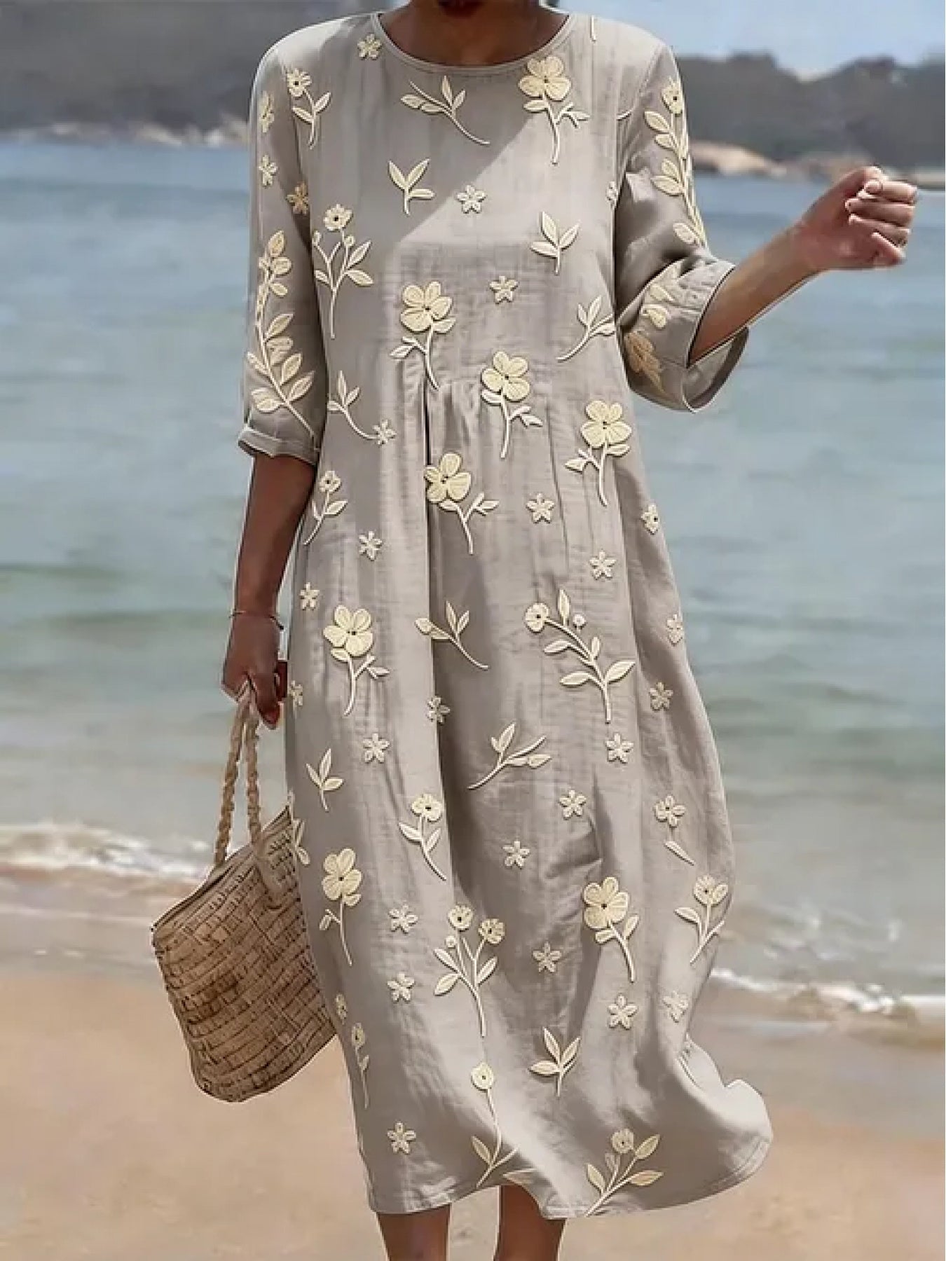 Simone | Besticktes Midikleid mit halblangen Ärmeln
