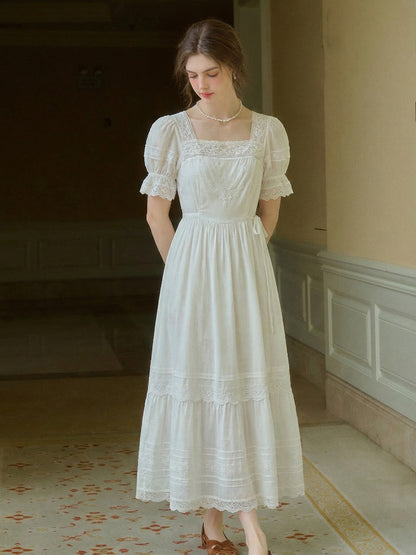 Luella™ | Robe brodée à encolure carrée