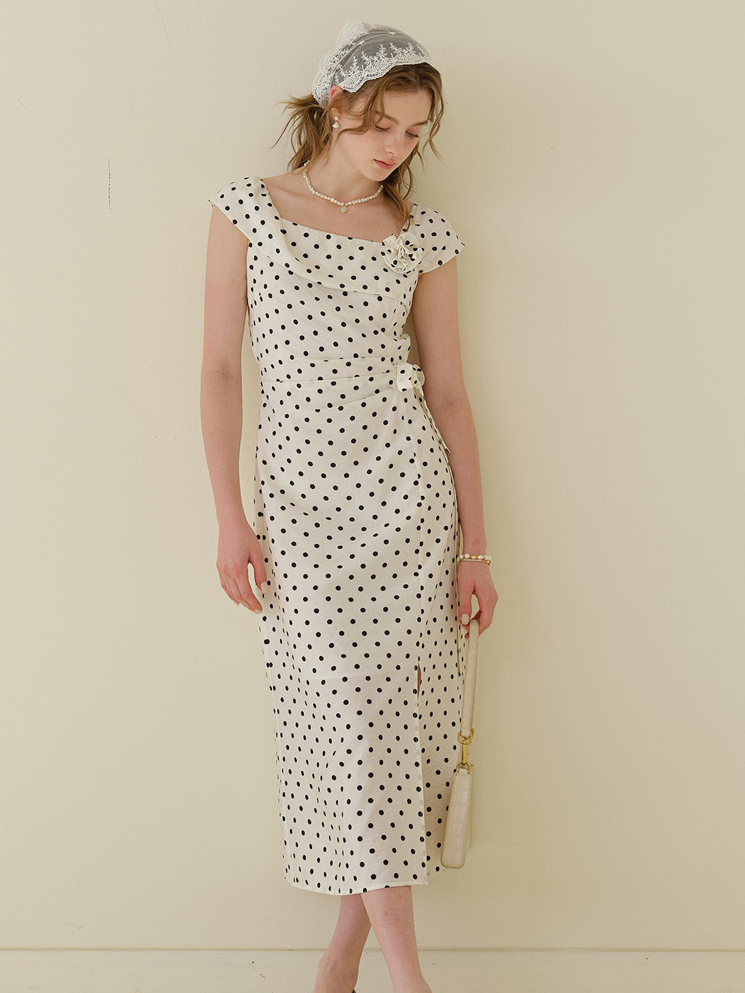 Charlotte™ | Robe à col drapé à pois