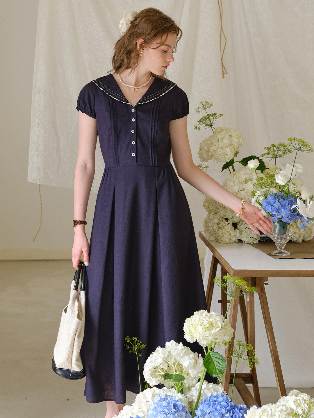 Harper™ | Robe en lin à col en V