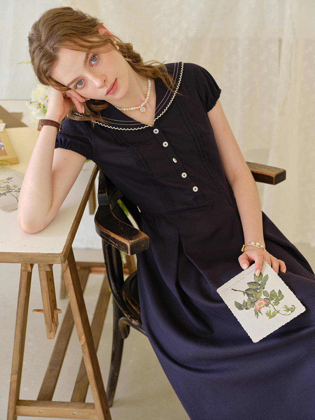 Harper™ | Robe en lin à col en V