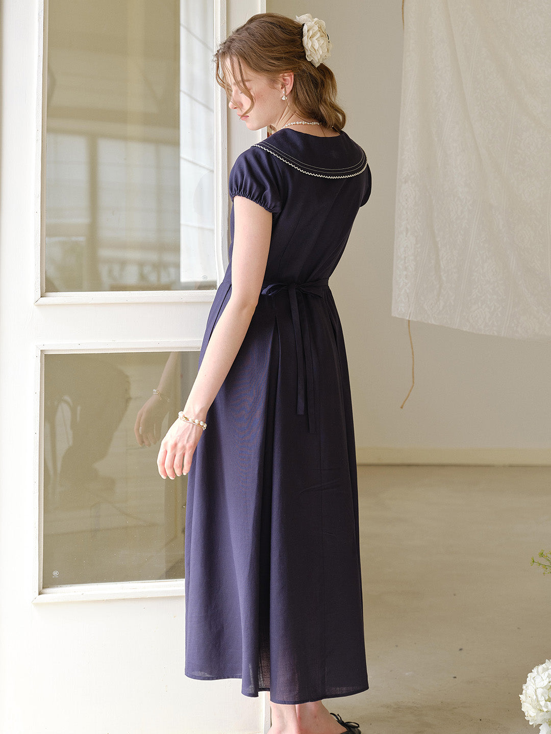 Harper™ | Robe en lin à col en V