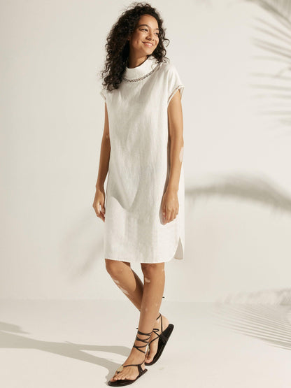 Apolline™ | Kurzes Leinenkleid mit durchbrochenem Stehkragen