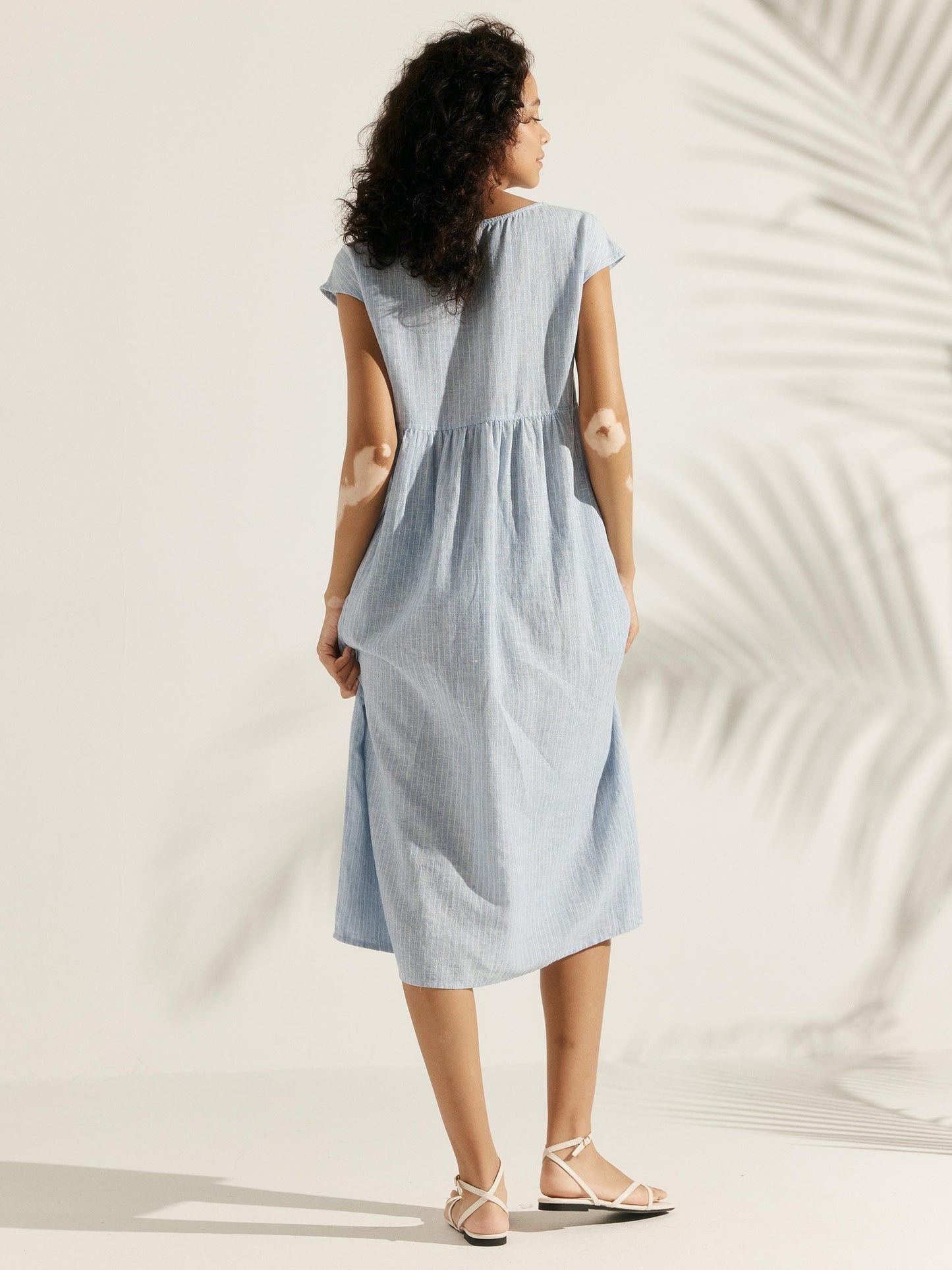 Jeanne™ | Robe longue en lin à manches courtes