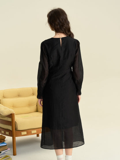 Ariella™ | Robe en maille brodée