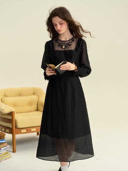 Ariella™ | Robe en maille brodée