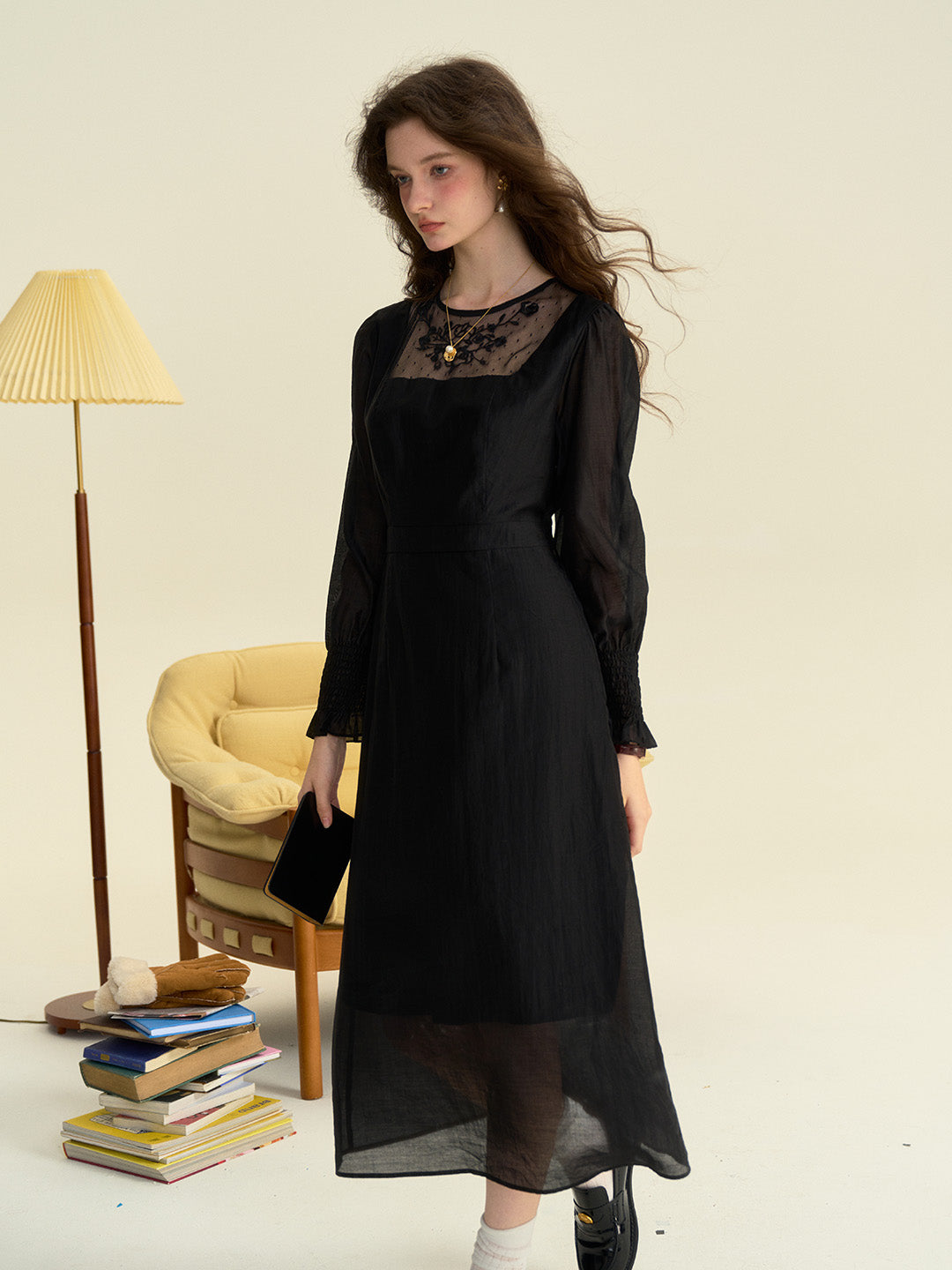 Ariella™ | Robe en maille brodée