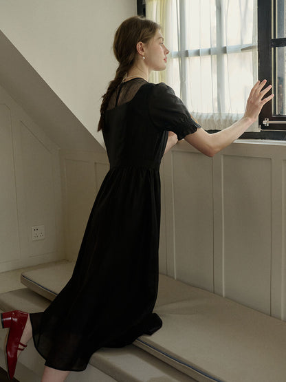 Ariella™ | Robe en maille brodée