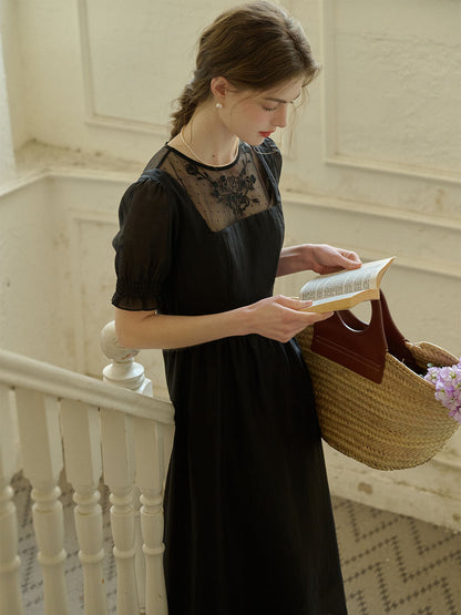 Ariella™ | Robe en maille brodée