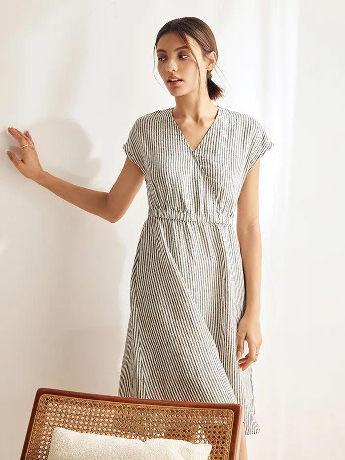 Ariane™ | Robe midi rayée en lin à taille élastique