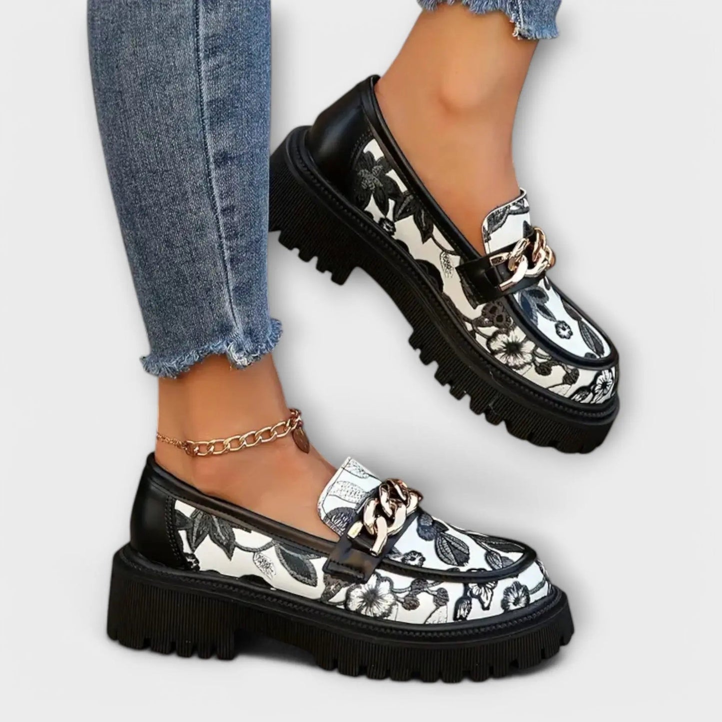 Sandra™ | Mocassins rétro à touche florale