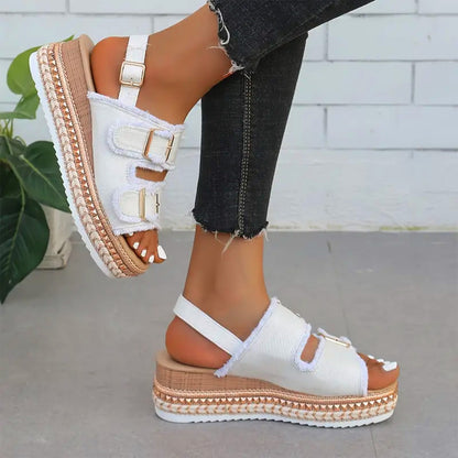Maeve™ | Jeans-Keilsandaletten