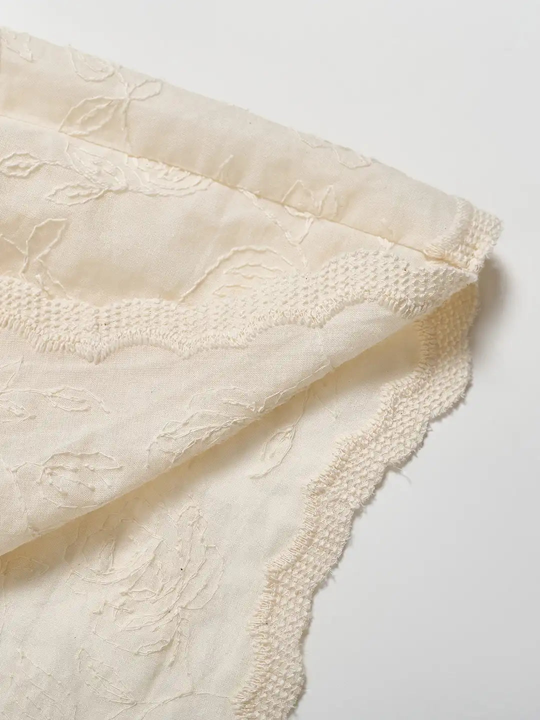 Ayra™ | Robe à col en cœur
