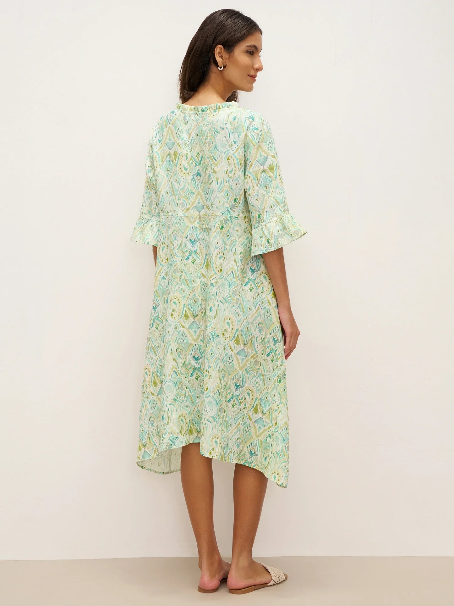 Léa™ | Leinen-Midikleid mit Rüschenkragen