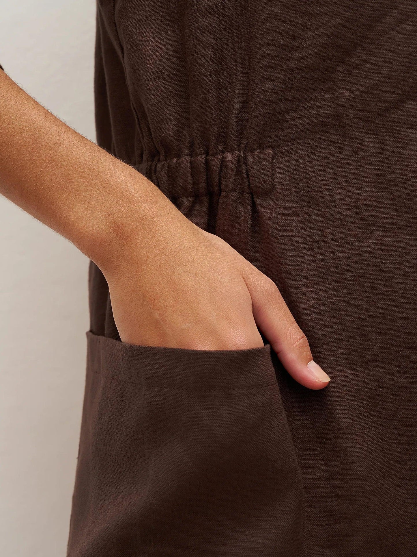 Estelle™ | Robe midi en lin à grandes poches