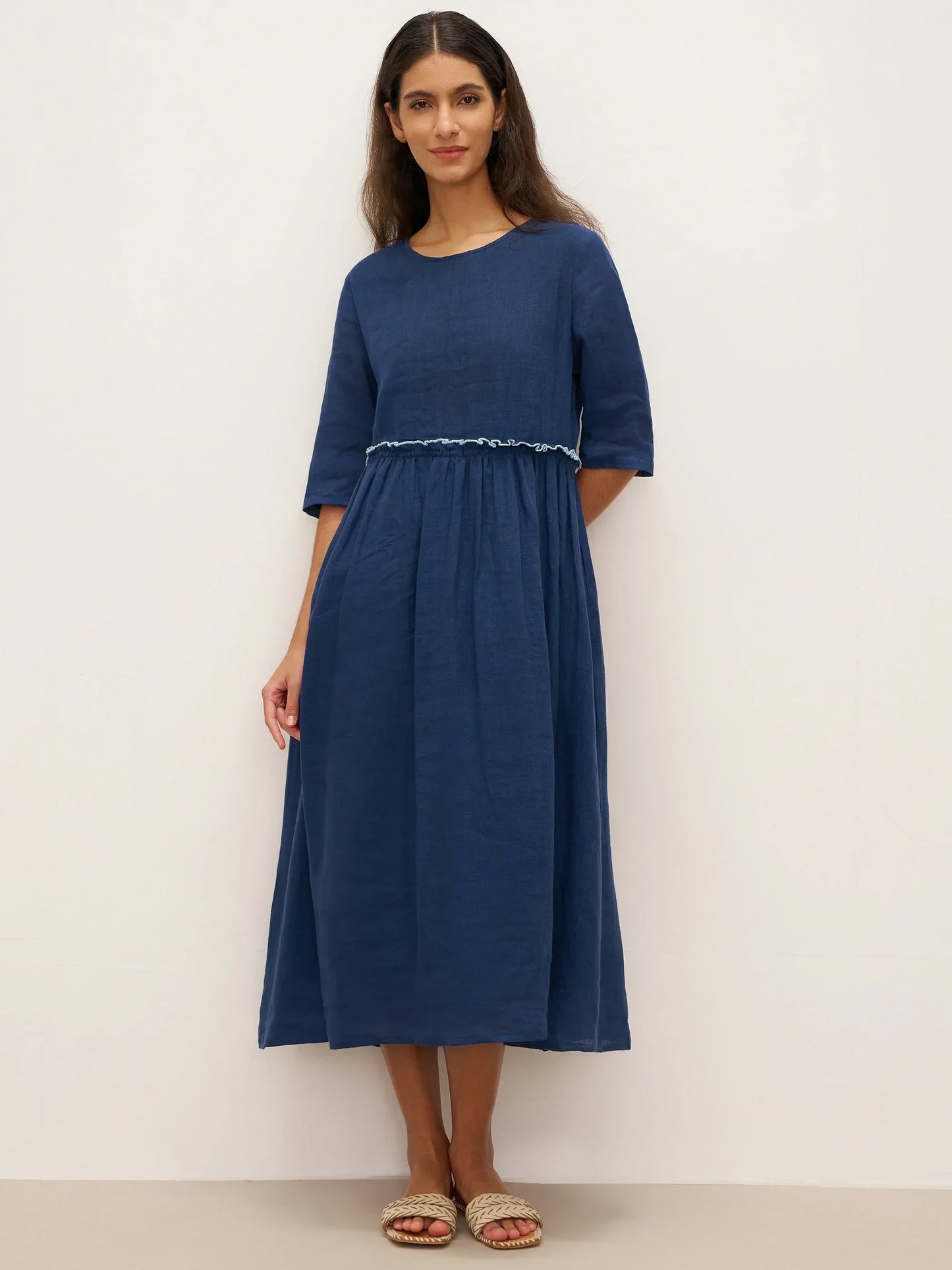 Aurore™ | Robe midi en lin à taille pétale