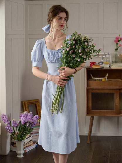 Maisie™ | Robe en coton rayé à col carré
