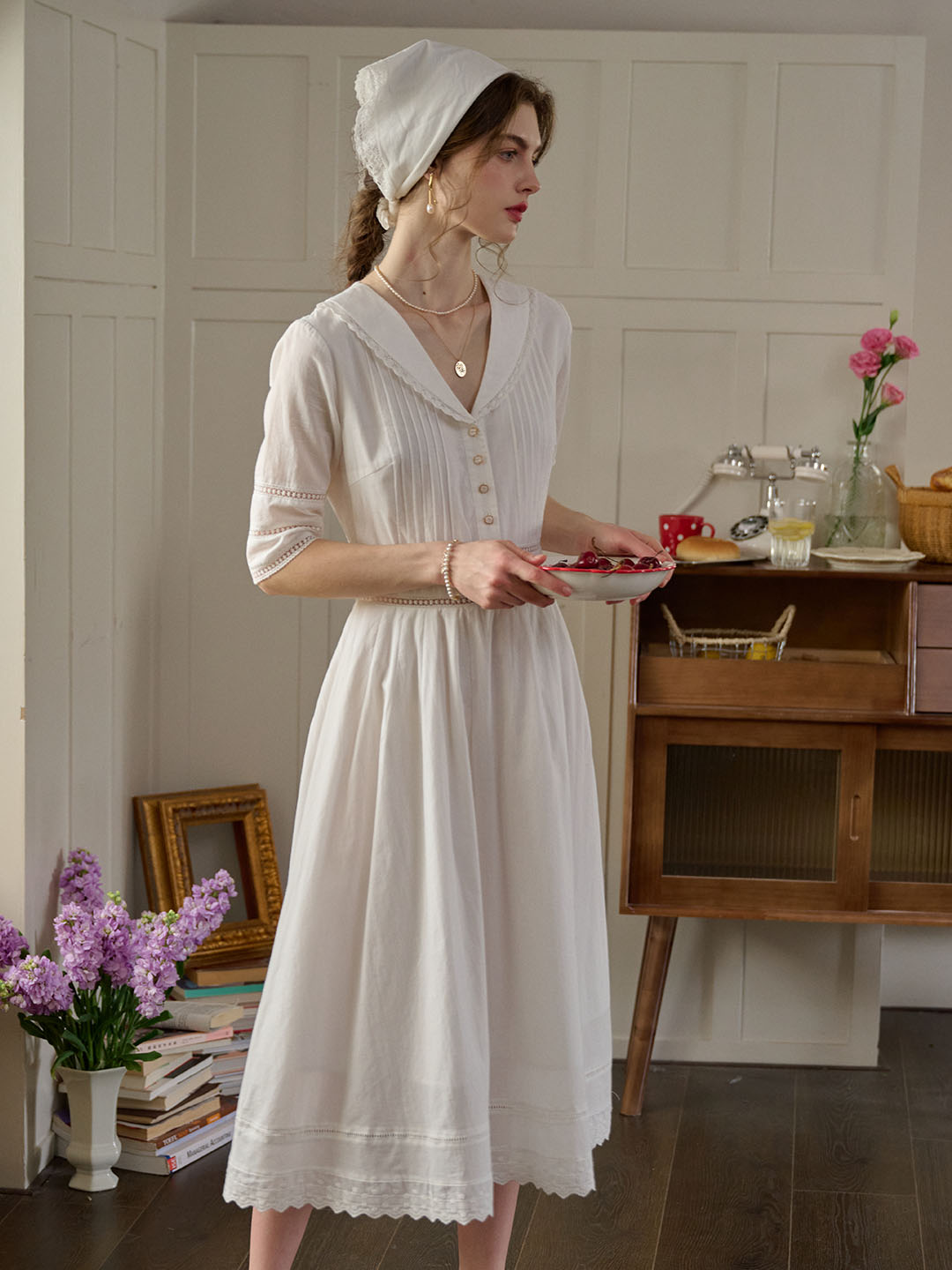 Valentine™ | Robe midi brodée en coton