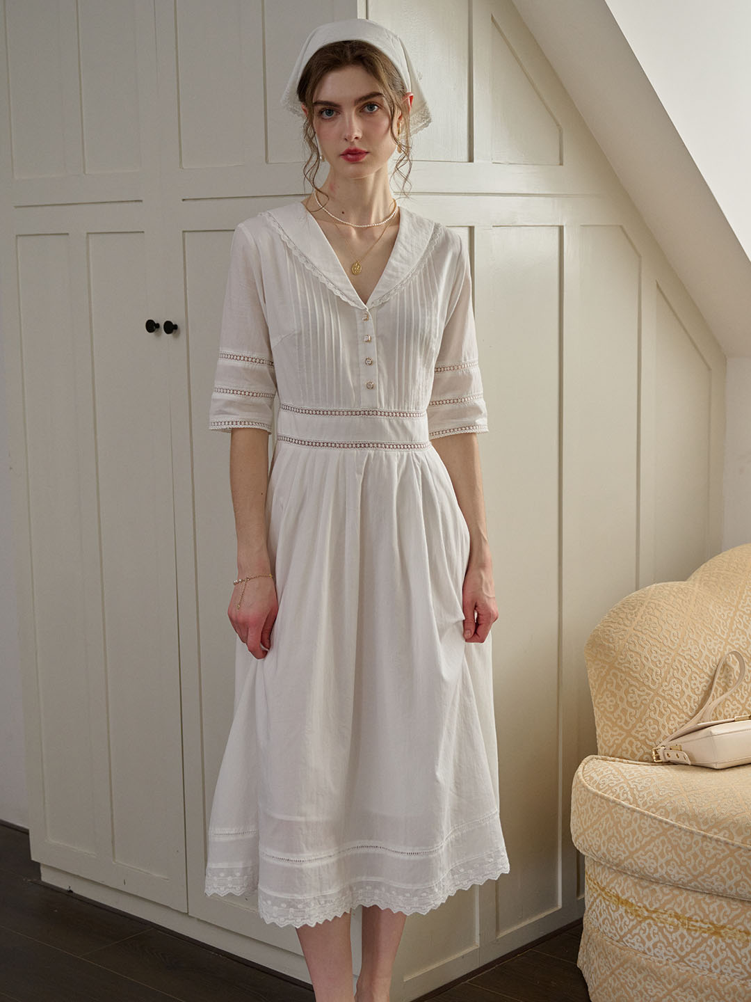 Valentine™ | Robe midi brodée en coton