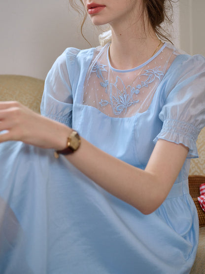 Ariella™ | Robe en maille brodée