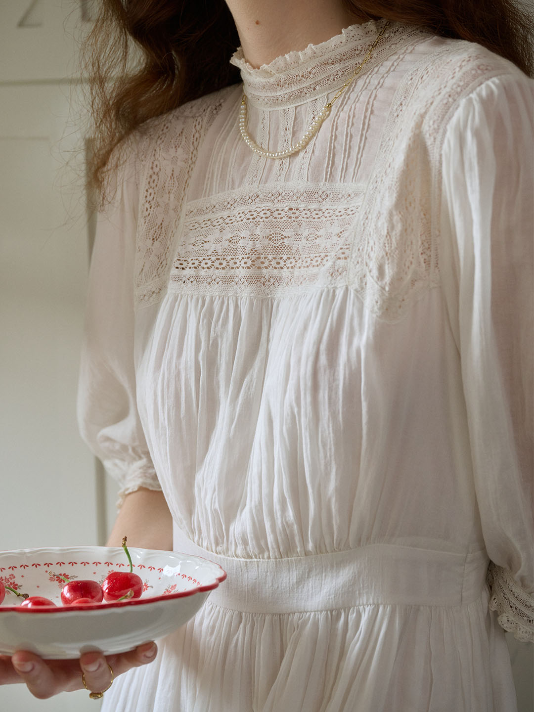 Averie™ | Robe en coton blanc avec dentelle