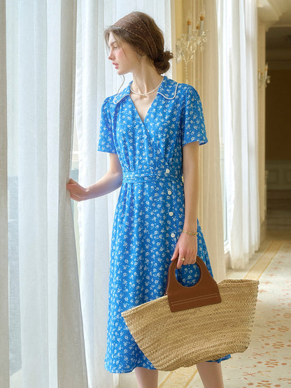 Alba™ | Robe fleurie X-Line à col V