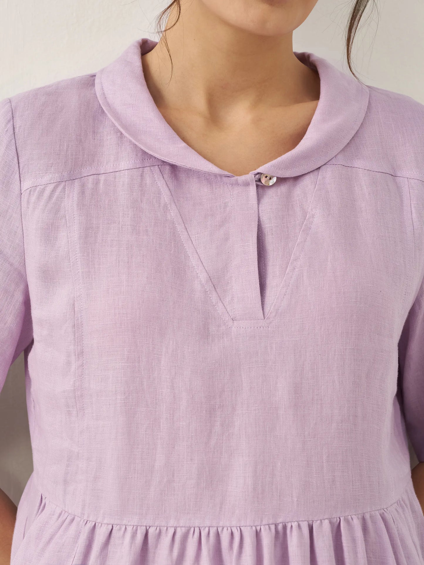 Manon™ | Langes Leinenkleid mit Schalkragen