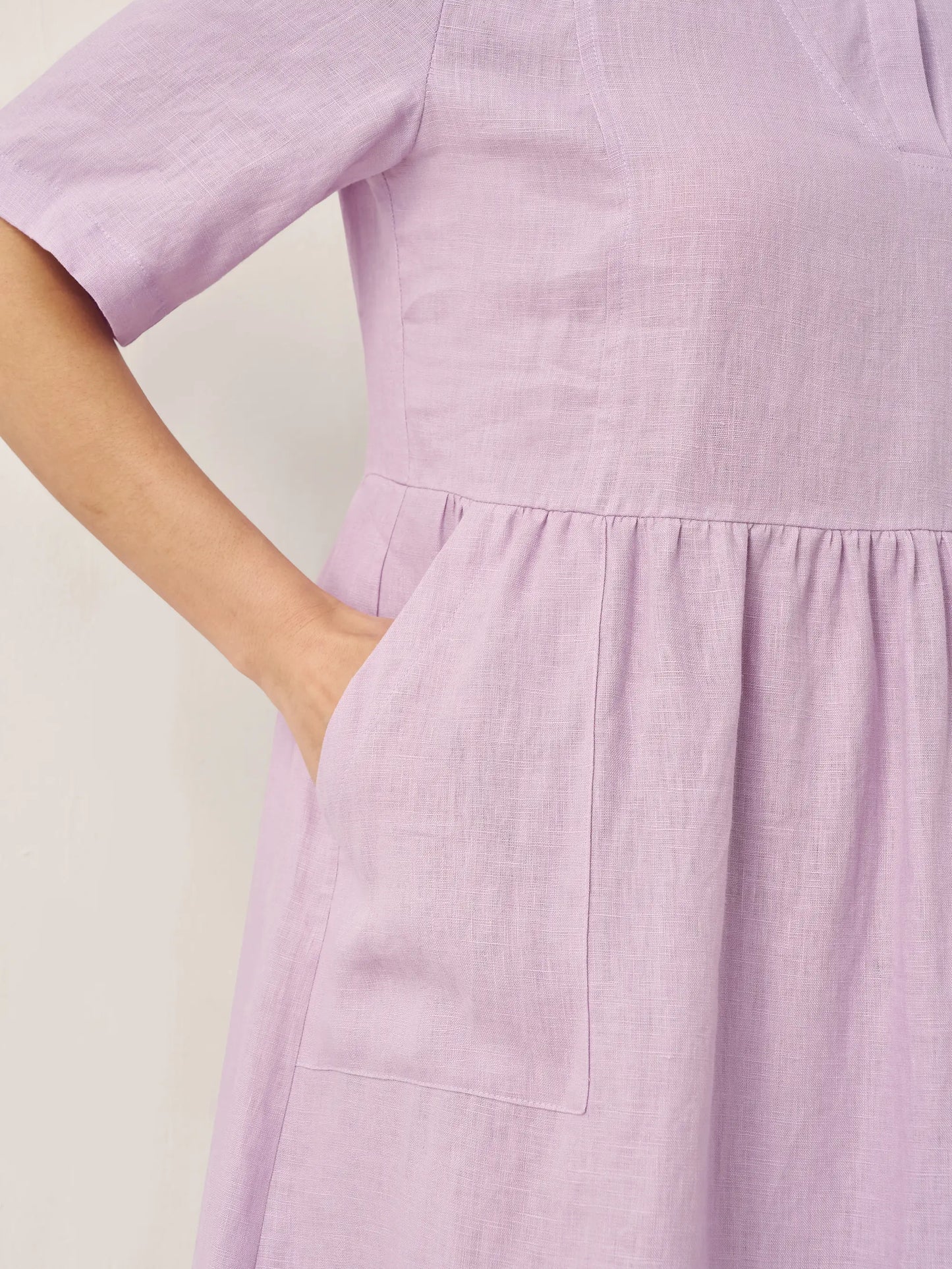 Manon™ | Langes Leinenkleid mit Schalkragen