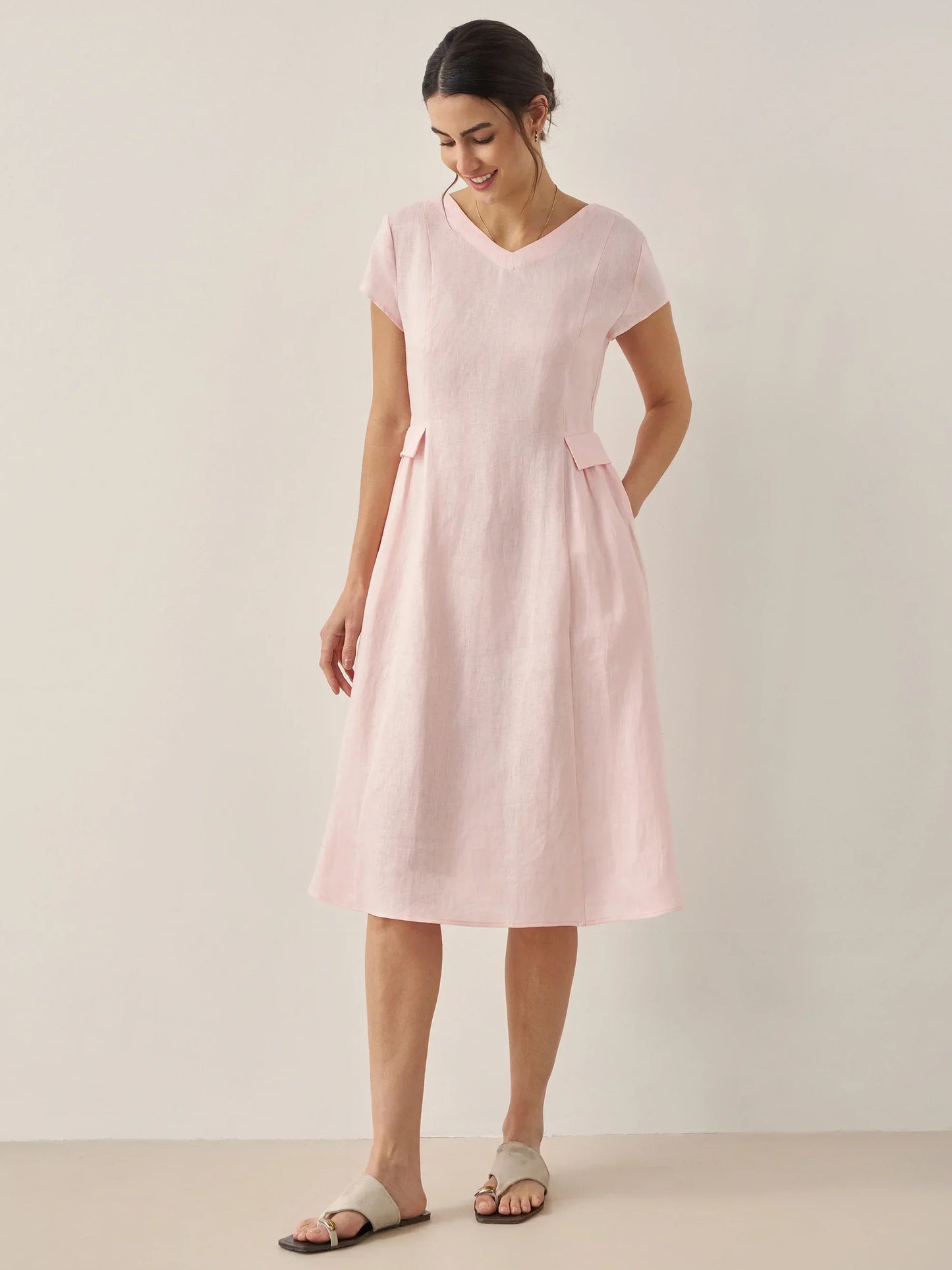 Camille™ | Robe d’été naturelle en lin à col en V