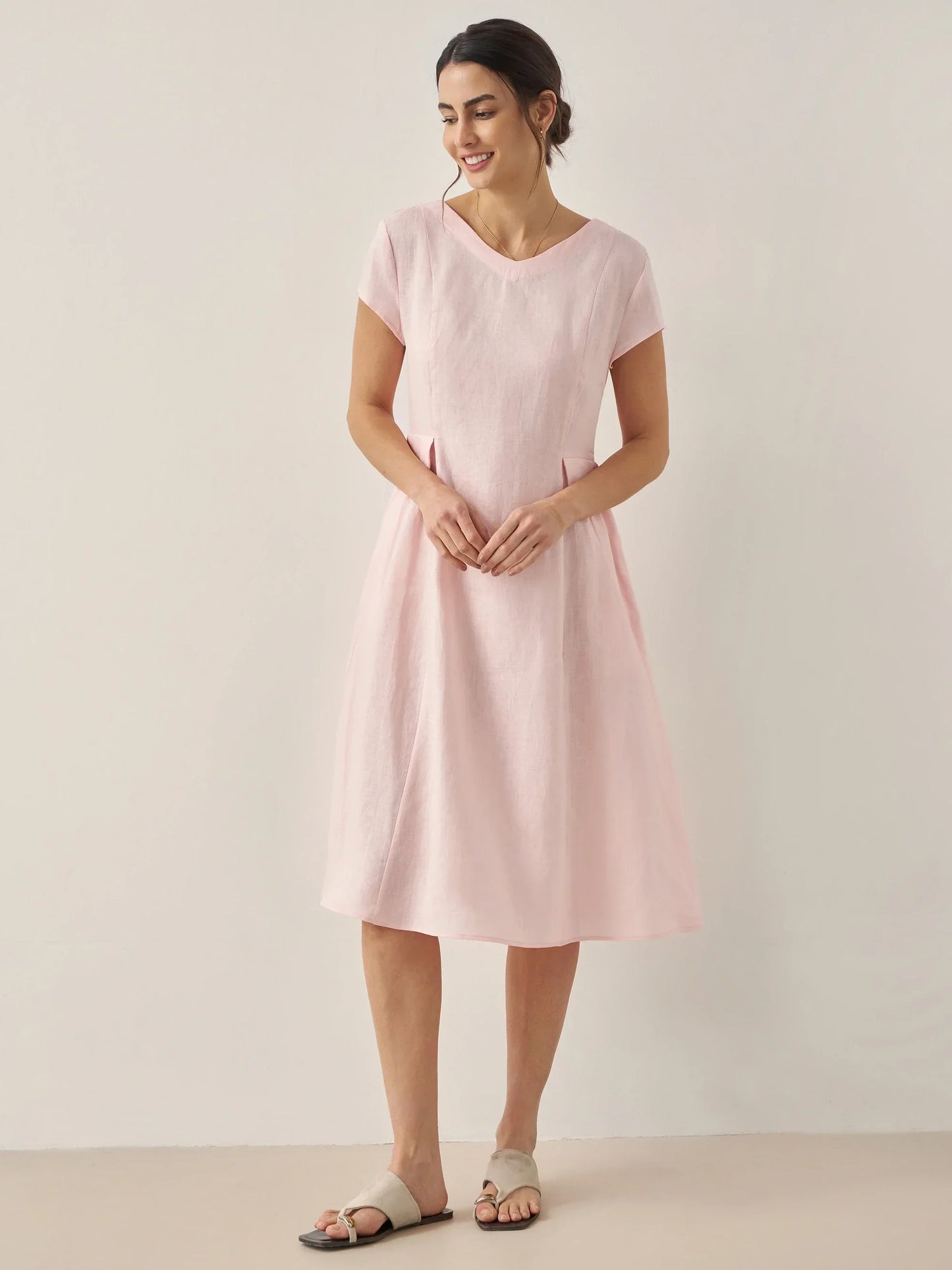 Camille™ | Robe d’été naturelle en lin à col en V