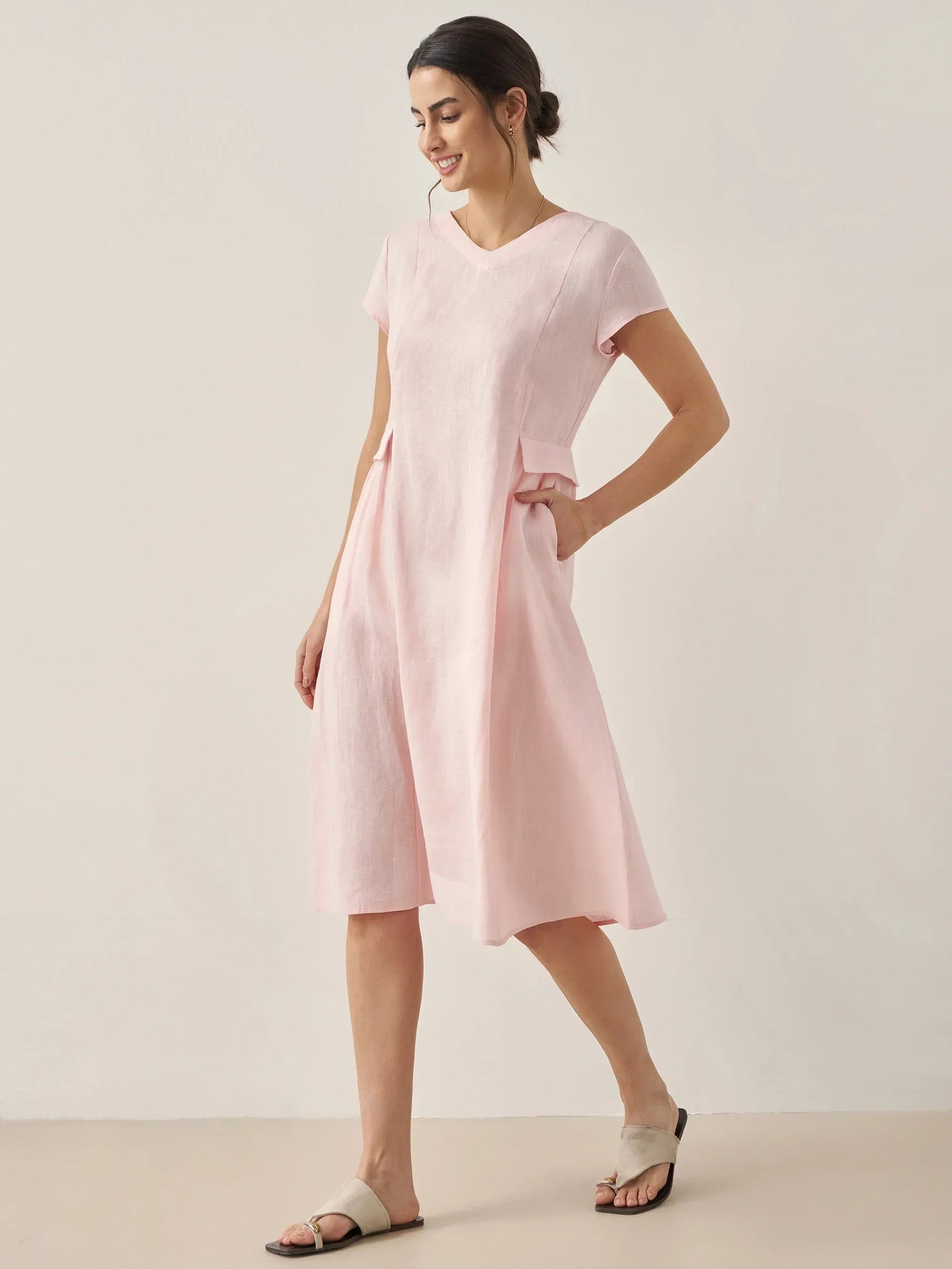 Camille™ | Robe d’été naturelle en lin à col en V