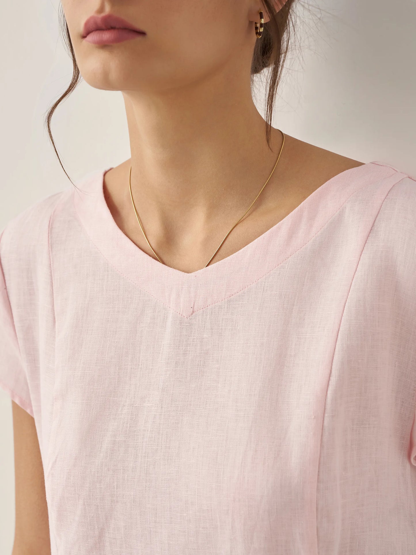 Camille™ | Robe d’été naturelle en lin à col en V
