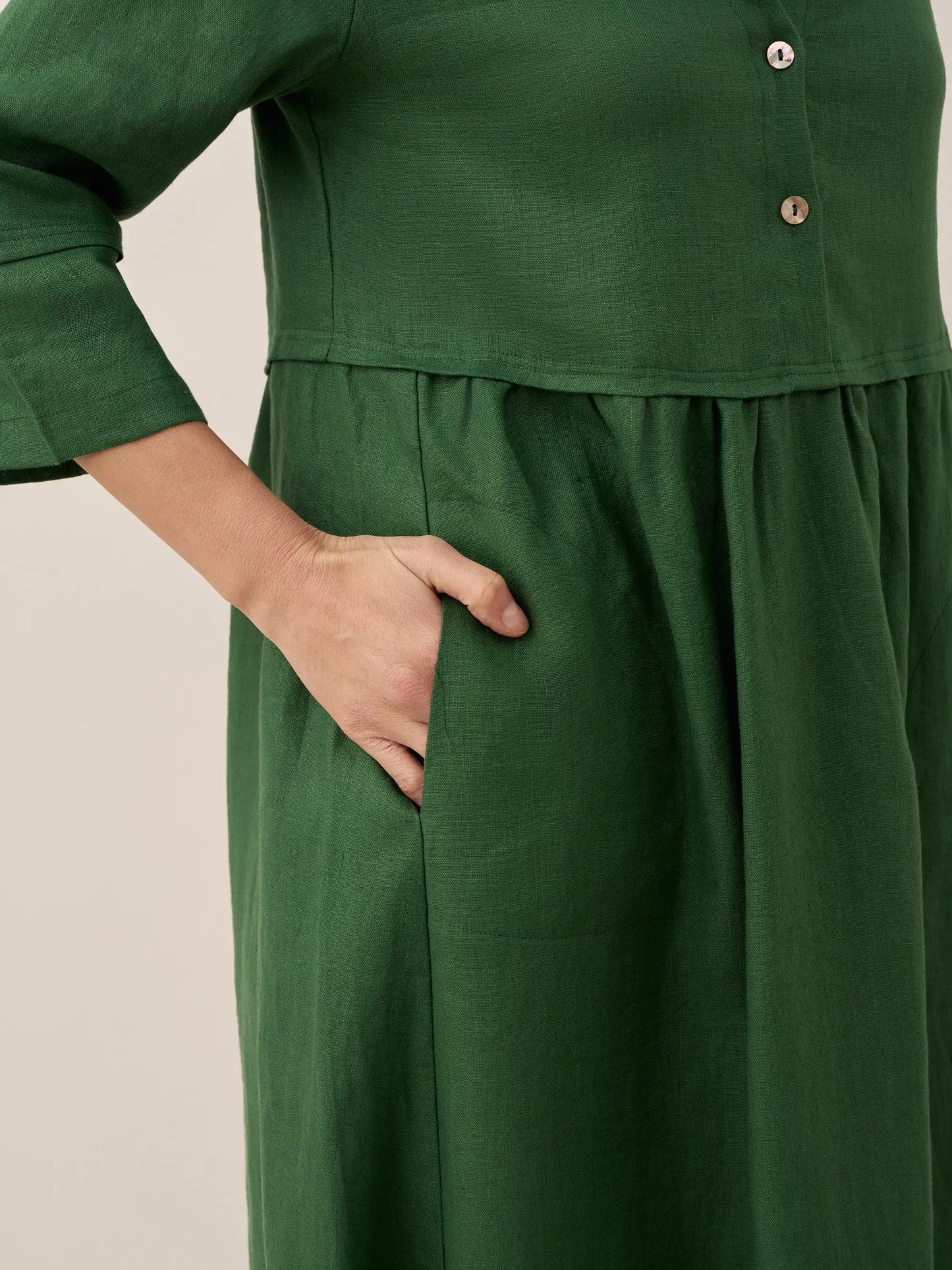 Lucie™ | Robe longue en lin à col en V