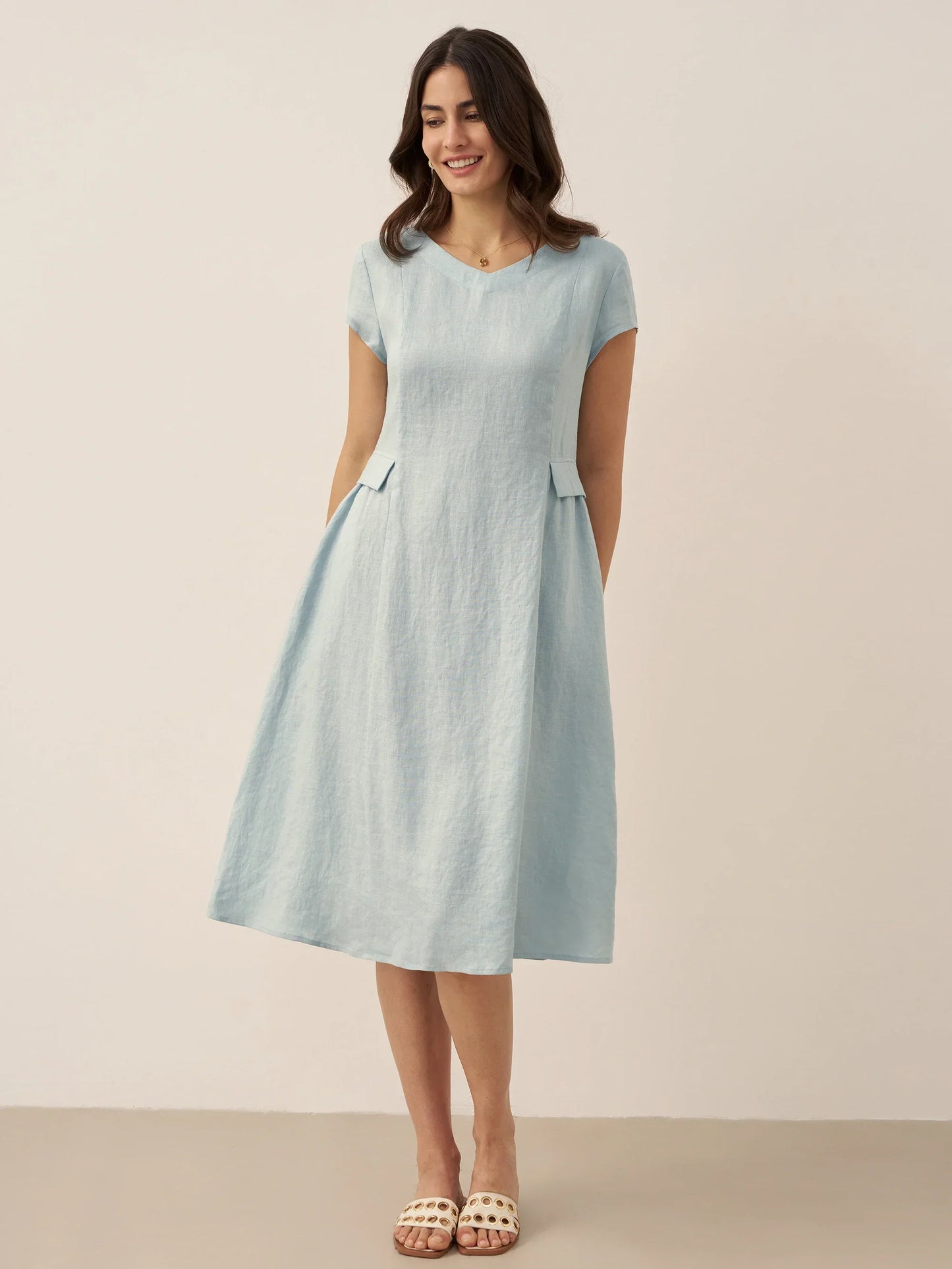 Camille™ | Robe d’été naturelle en lin à col en V
