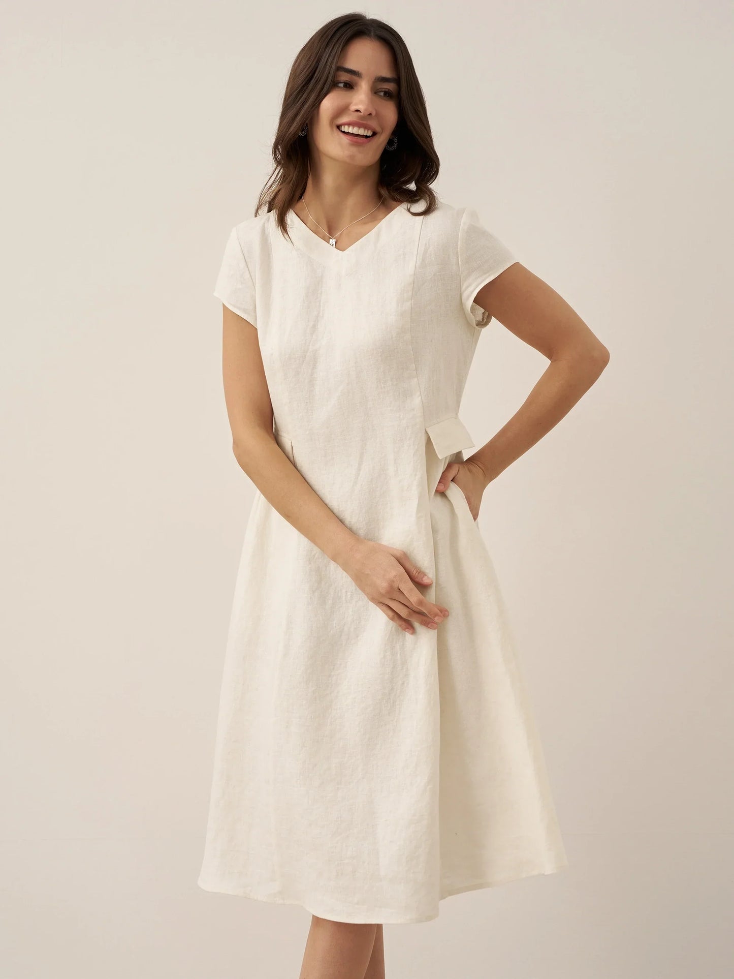 Camille™ | Robe d’été naturelle en lin à col en V
