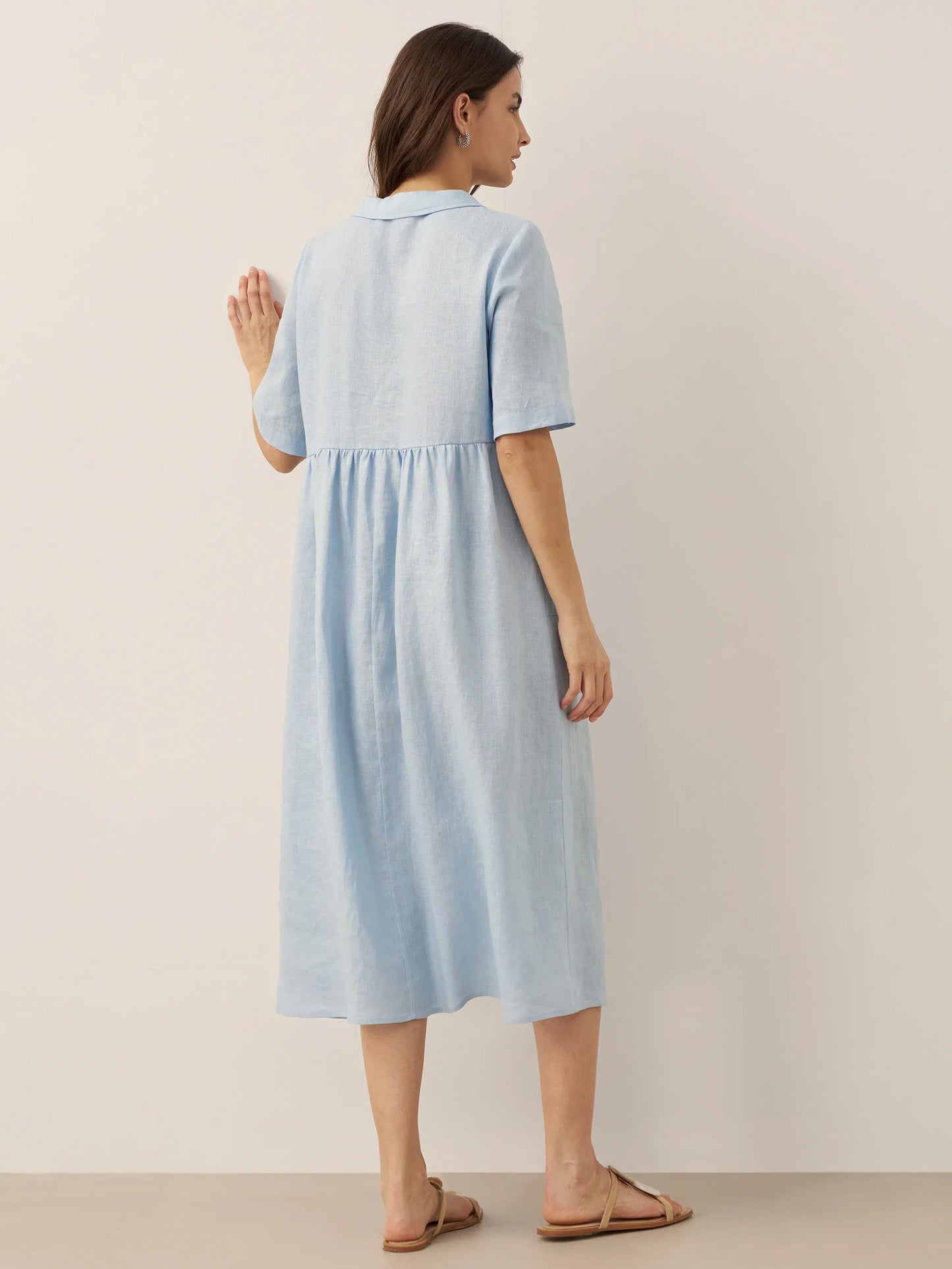 Manon™ | Langes Leinenkleid mit Schalkragen