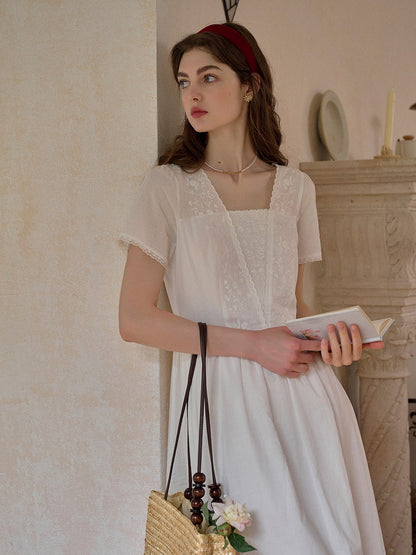 May™ | Robe en coton brodée