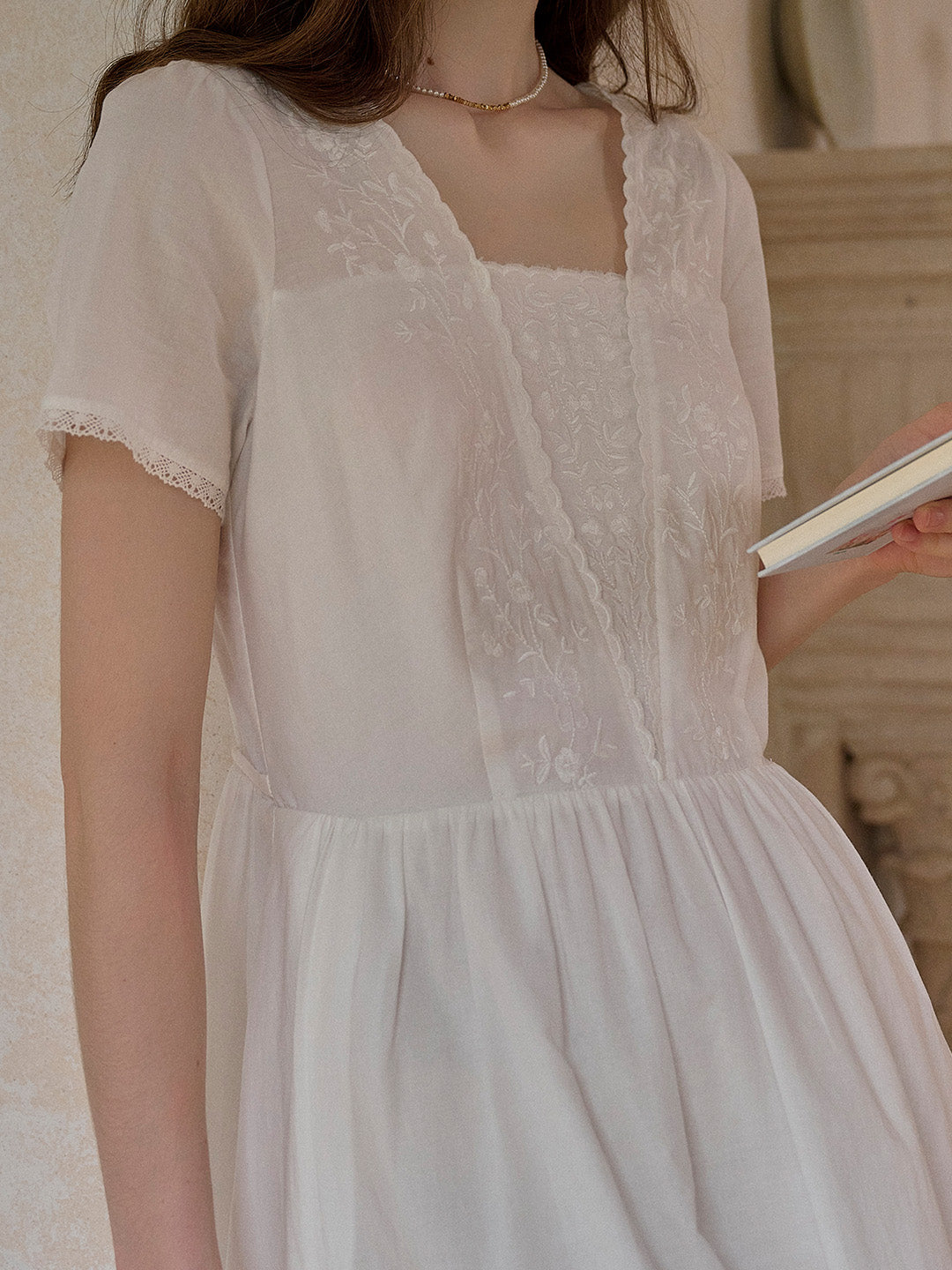May™ | Robe en coton brodée