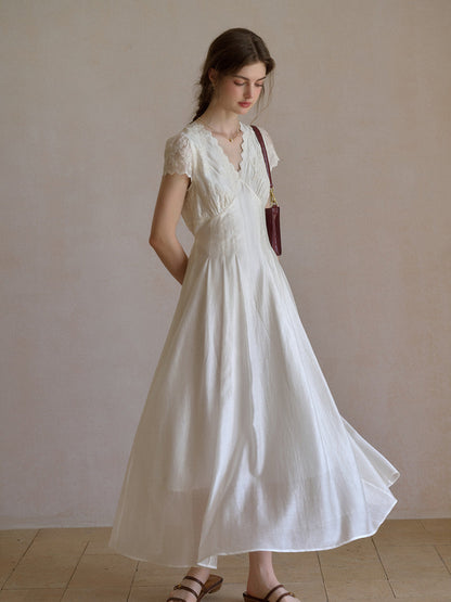 Reagan™ | Robe jacquard col V ondulé