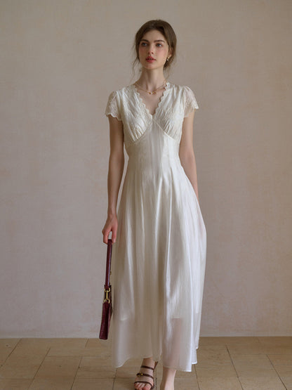 Reagan™ | Robe jacquard col V ondulé