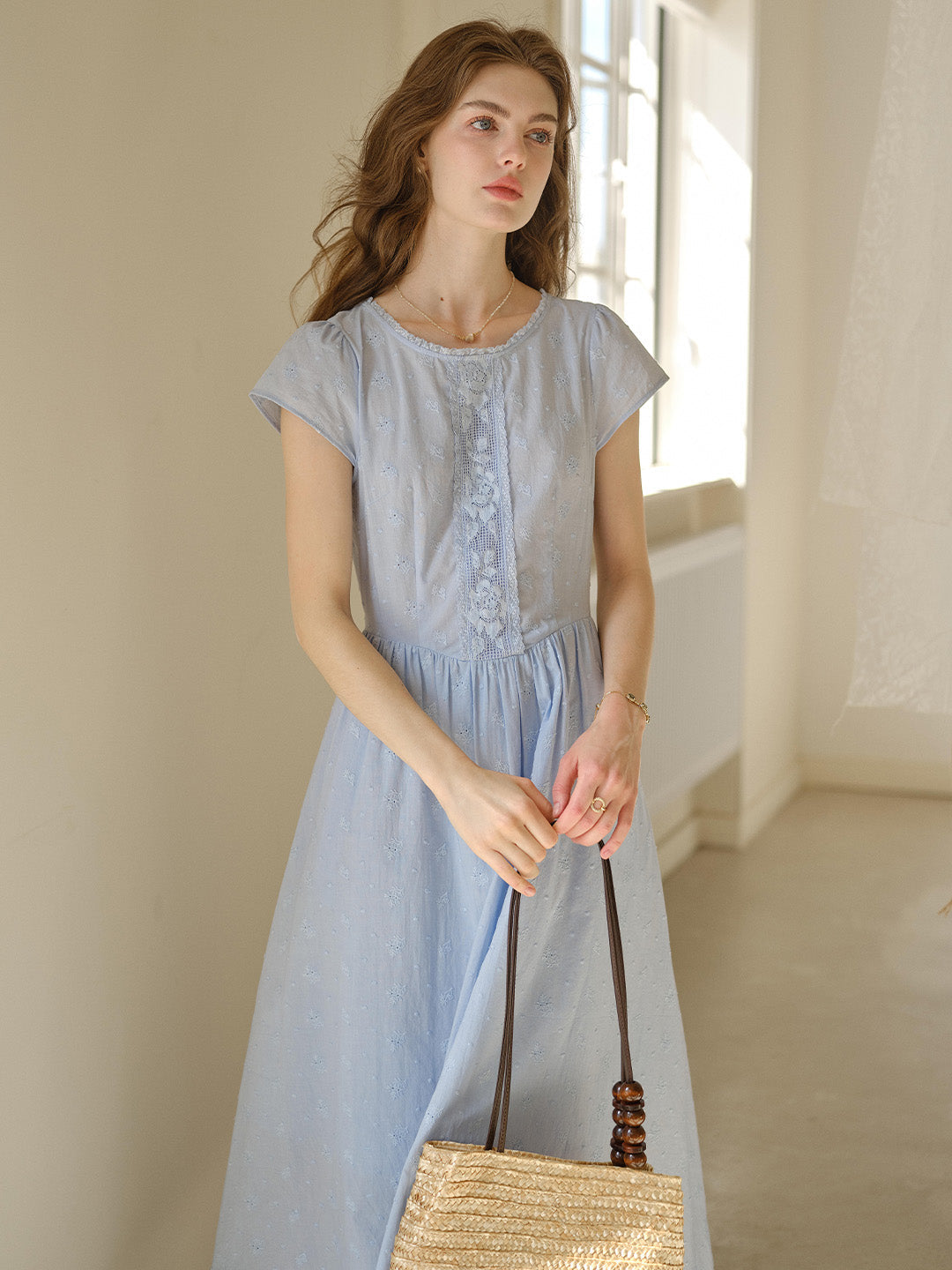 Malia™ | Robe en coton brodée