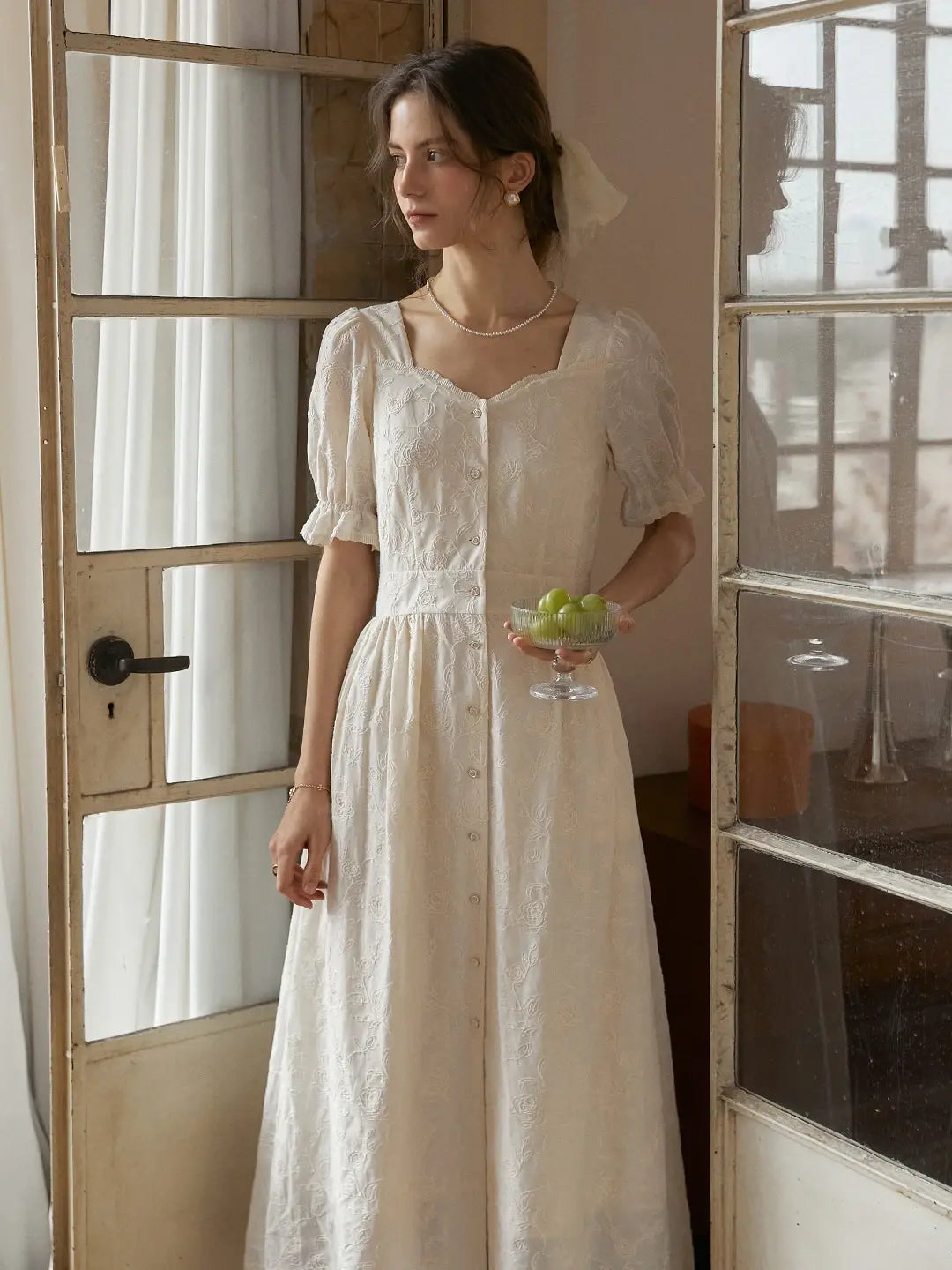 Ayra™ | Robe à col en cœur