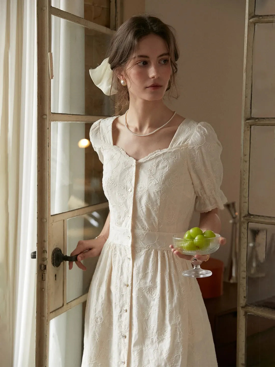 Ayra™ | Robe à col en cœur
