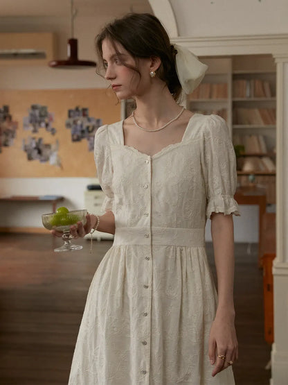 Ayra™ | Robe à col en cœur