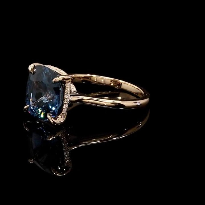 Safiya™ | Bague saphir bleu coussin or rose