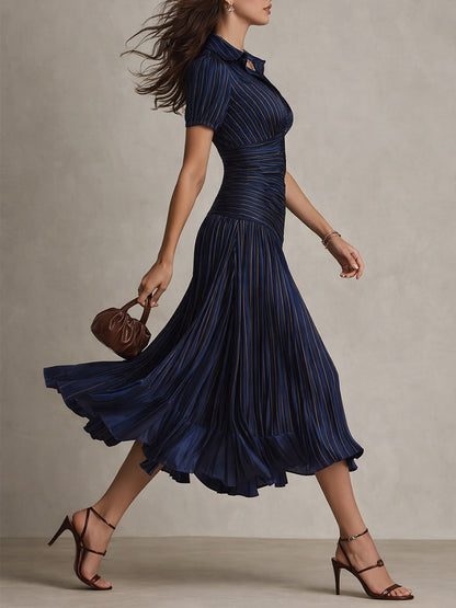 Adriana™ | Robe midi satinée à rayures