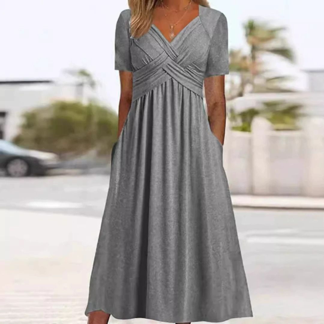 Hainah™ | Robe flatteuse à encolure en V