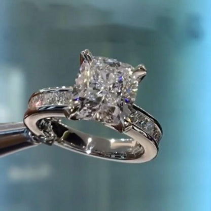 Roxane™ | Bague de fiançailles coussin 3 carats