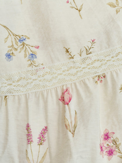 Victoria™ | Robe à col en cœur floral